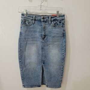 GUESS jean skirt size small